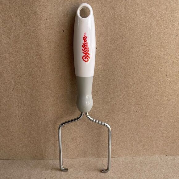 Vintage Wilton Roll-Along Cookie Cutter Multi Christmas Holiday Shapes - Picture 8 of 17